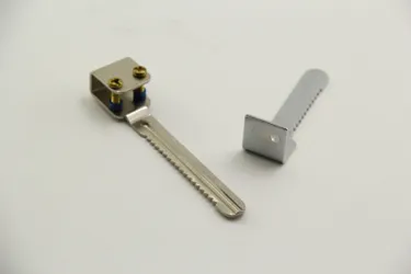 Parafuso de bloqueio