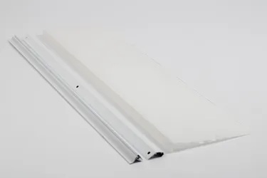 Solapa de servicio trasera