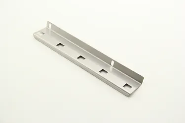 Raíl trasero izquierdo