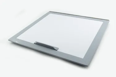 White Solid Lid Bottom W/Lock