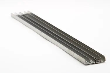 Shelf Support Pair 523mm