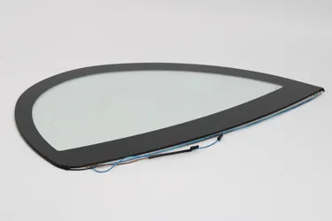 Cristal lateral curvado LH (desde delante)