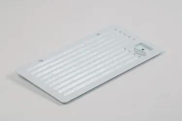 Lado da placa com grelha sem parafusos