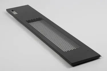 Painel frontal para módulo de 1250 mm Preto