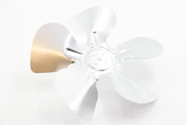 Ventilador D.230x28° Alumínio