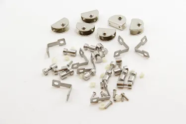 Glass Nut/Bolt/Clips Complete